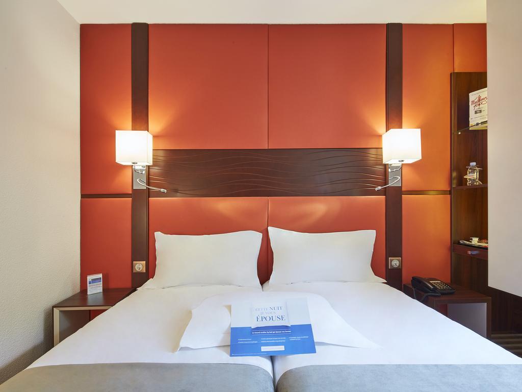 คีรัดแนนเตสซูด-โบย่าแอโร่พอร์ต Hotel Bouaye ภายนอก รูปภาพ