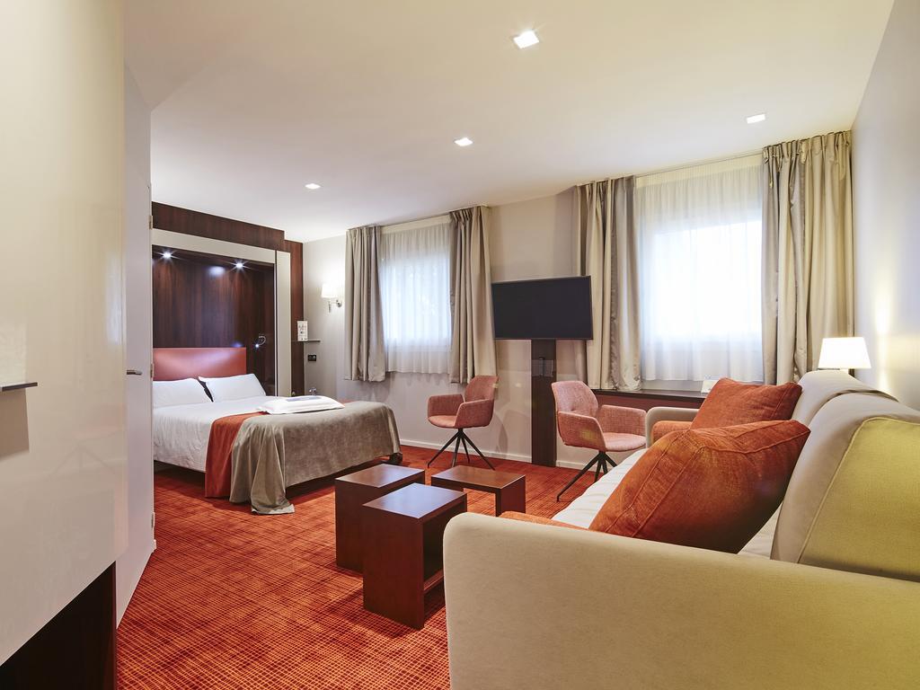คีรัดแนนเตสซูด-โบย่าแอโร่พอร์ต Hotel Bouaye ภายนอก รูปภาพ