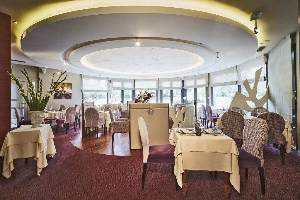 คีรัดแนนเตสซูด-โบย่าแอโร่พอร์ต Hotel Bouaye ภายนอก รูปภาพ